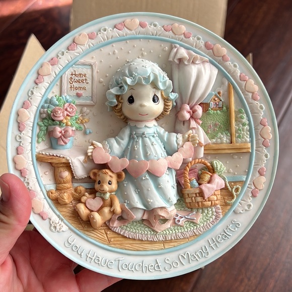 Precious Moment “You Have Touched So Many Hearts” Plate - Picture 6 of 9